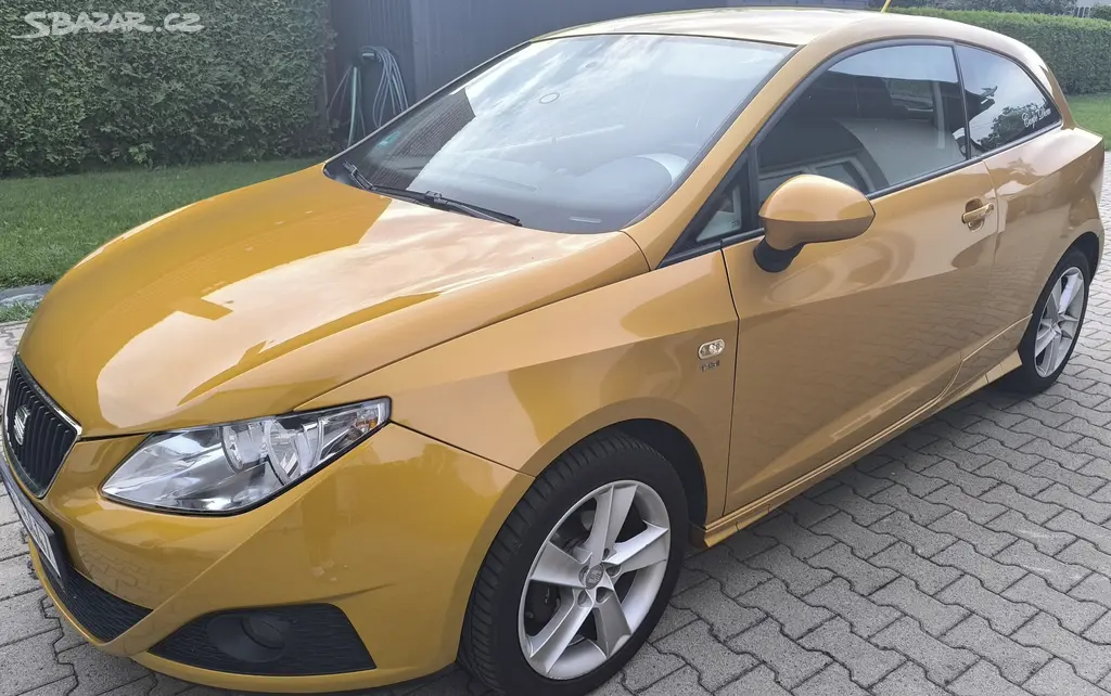Seat Ibiza kupé 2010 - fotka 4