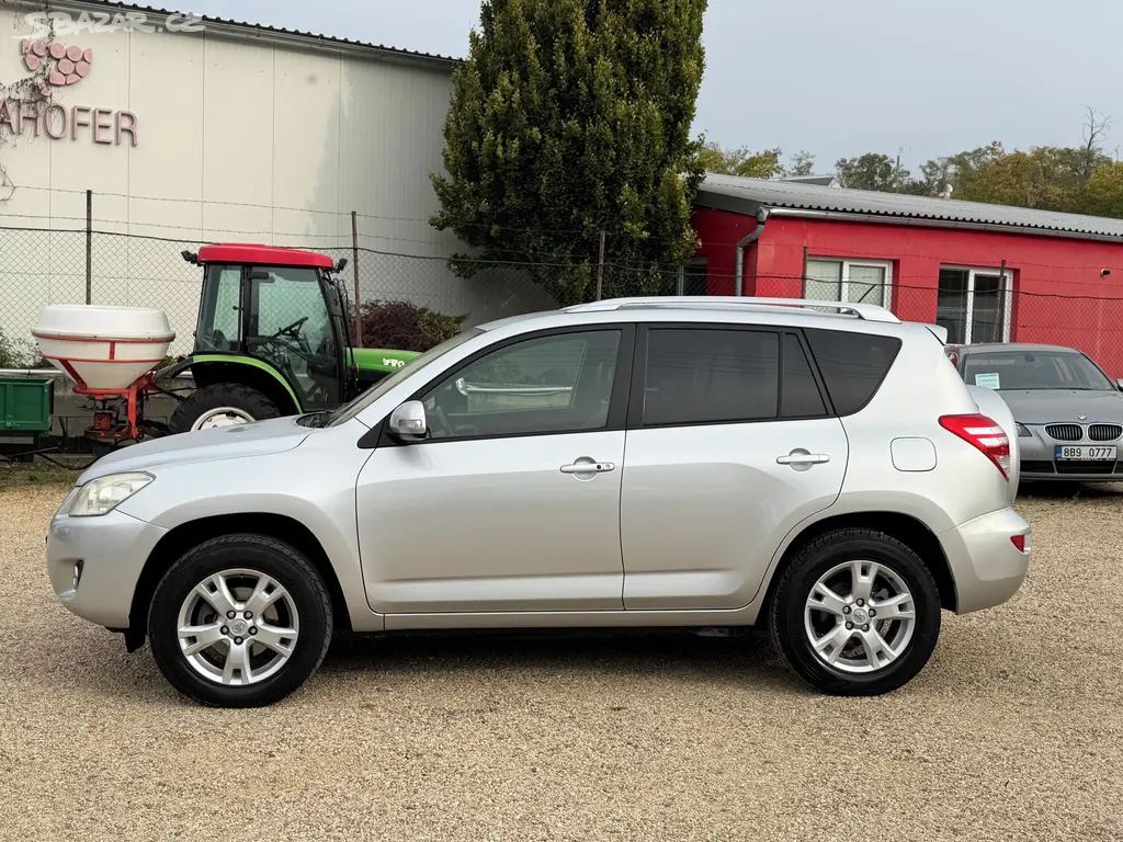 Toyota Rav4, 2.2 D-CAT 110KW*4X4*71.TIS KM* - fotka 2