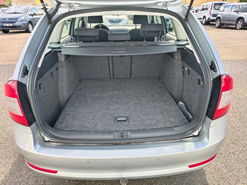 Škoda Octavia, 1,4l, 90kW,tažné,vyhř.sedačky - fotka 6