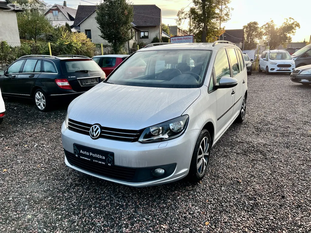 Volkswagen Touran 1.6 TDI 77 kW DSG Navi,Servis