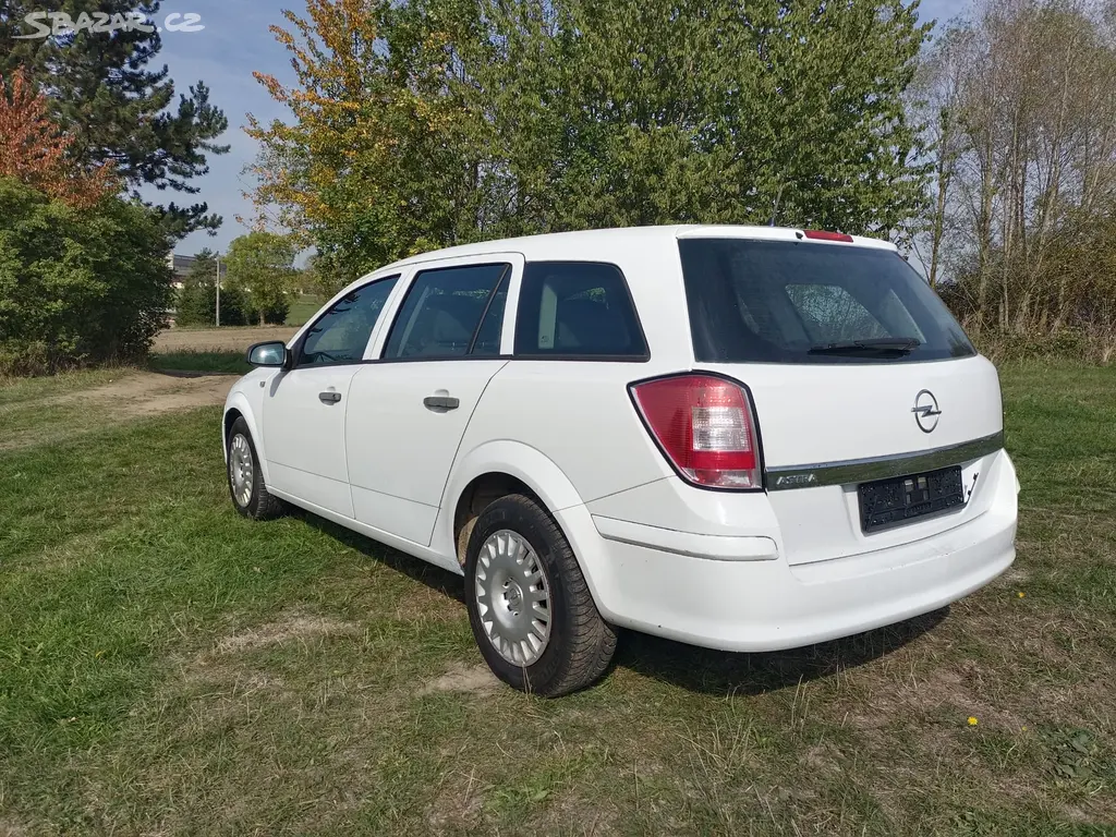 Opel Astra H combi 1.4 66Kw RV.2009. - NOVÁ STK - fotka 6