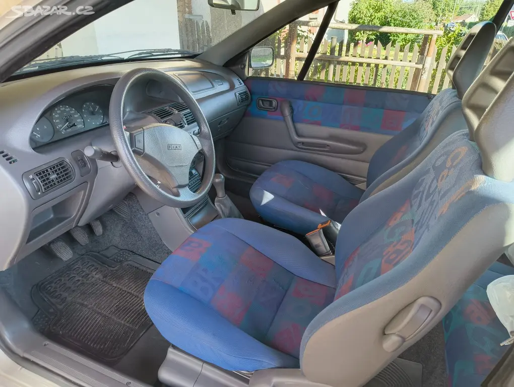 Fiat Punto Cabrio 1.2 44kW - fotka 6