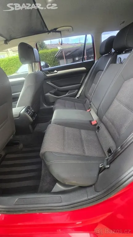 Volkswagen Passat 1,6 TDI, automat 2017 - fotka 6