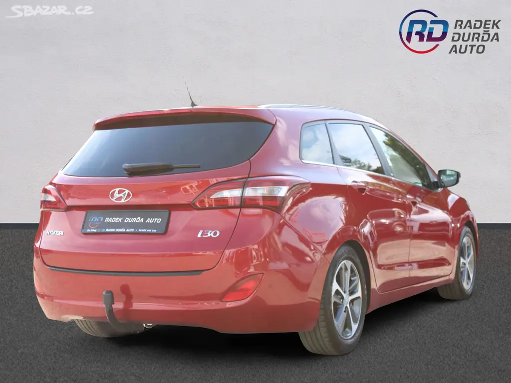 Hyundai i30 1,6 i ČR,1.MAJ,WEEKEND DESIGN,2016 - fotka 5