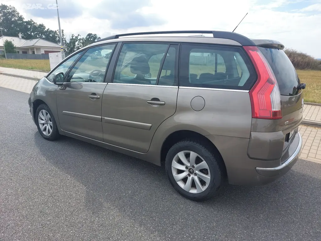 Citroën Grand C4 Picasso, 1.6 HDi, 7 míst, 11/2011 - fotka 5