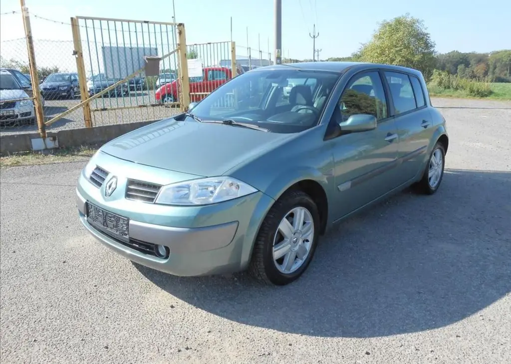 Renault Mégane 1,6 i 83 kW Serviska 83.513 km