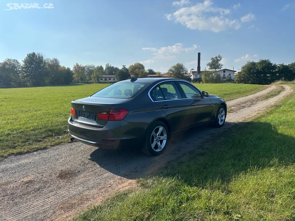 Bmw f30 320i luxury manual 154tis km - fotka 4