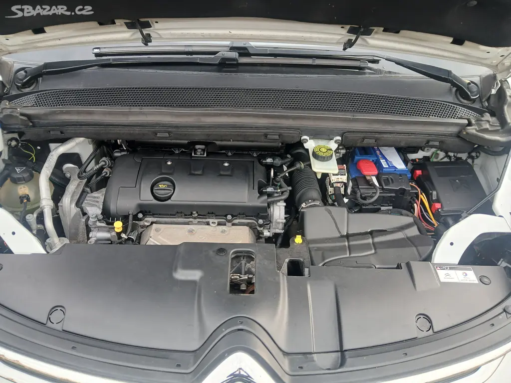 Citroën C4 Picasso 1.6i ČR navigace Serviska - fotka 4