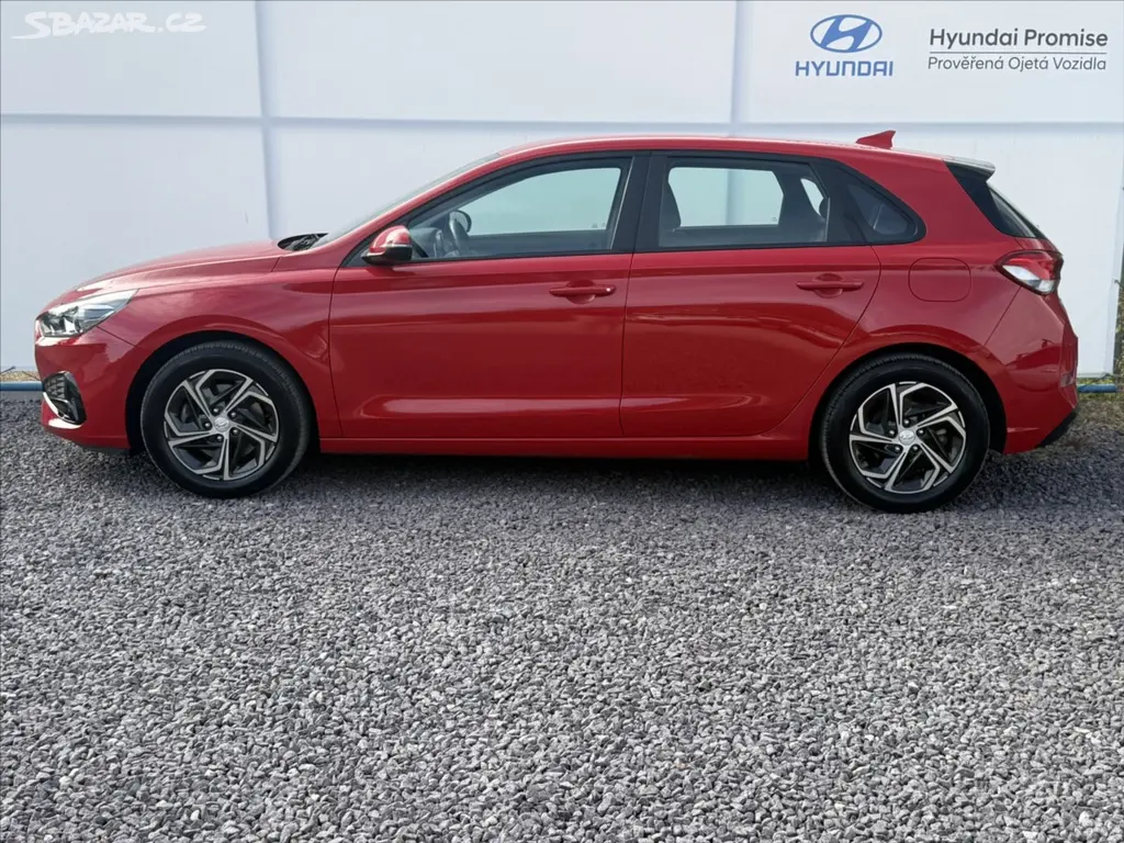 Hyundai i30, 1,5 CVVT 81kW Comfort - fotka 3