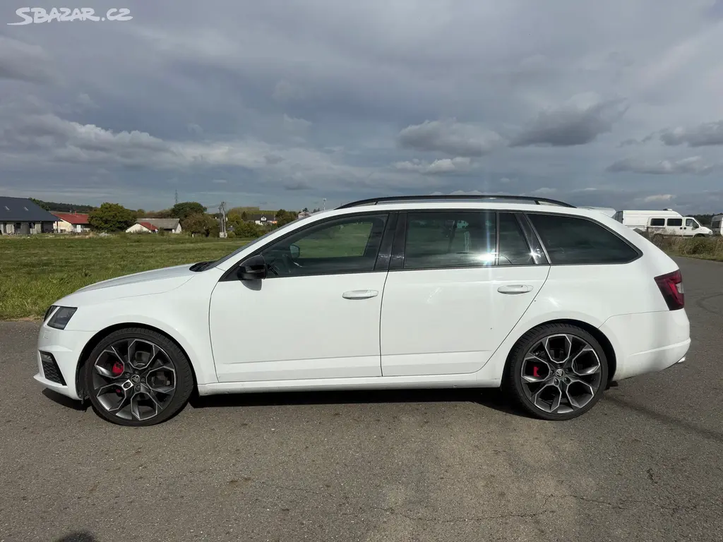 Škoda Octavia, 2,0 TDI RS 135 kW 4X4 DSG - fotka 2