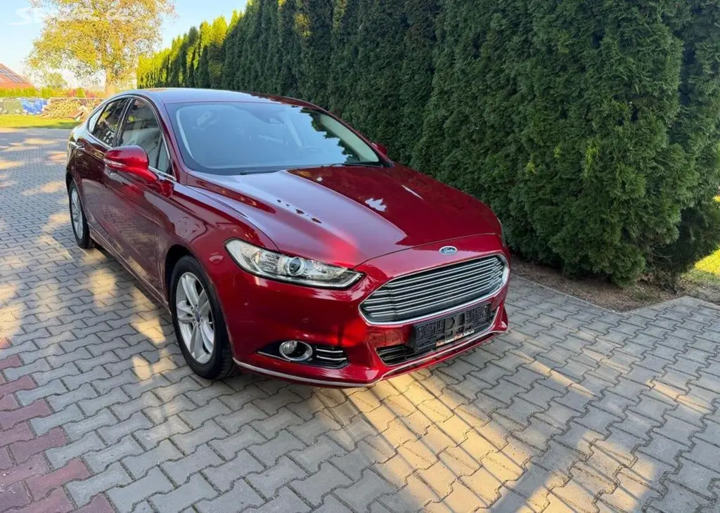 Ford Mondeo 1,5 Ecoboost ,Top Stav servisk benzín