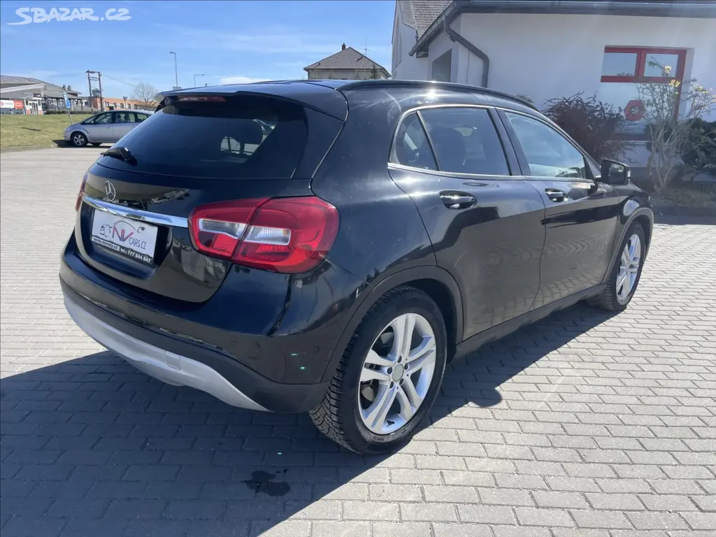 MERCEDES GLA 2,2CDi 100kw Panorama bez koroze 2015 - fotka 4