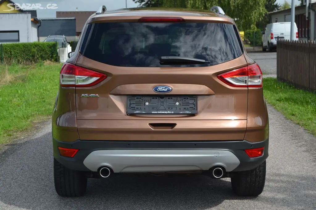 Ford Kuga 2.0 TDCI 120kW Titanium 4x4 - fotka 3