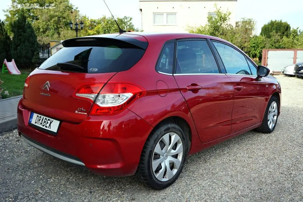 Citroën C4, 1,6 VTI 88 kW - fotka 4