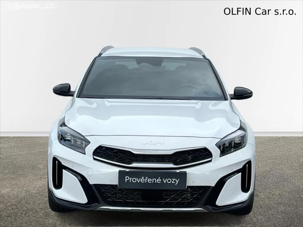 Kia XCee´d, 1,6 T-GDi 132kW 7DCT STEEL EDI - fotka 4