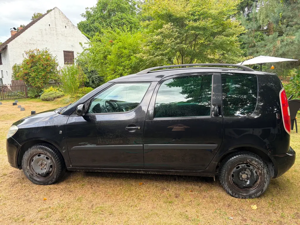 Škoda Roomster 1.4 16V 63 kW LPG, 124 500 km - fotka 3