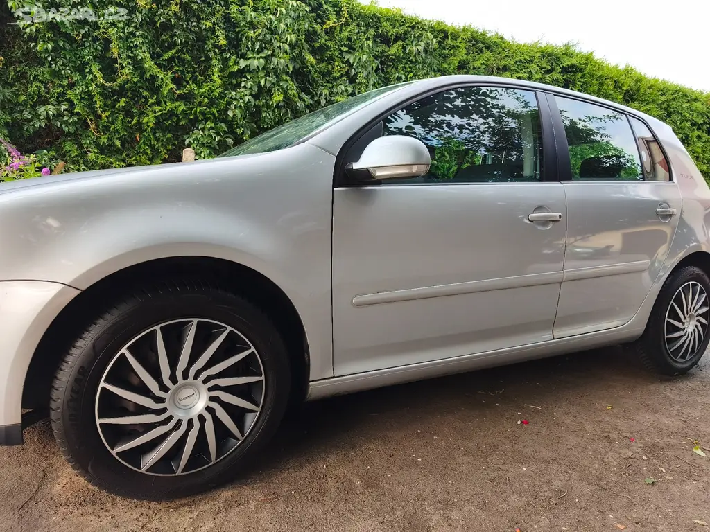 Volkswagen Golf V Hatchback, 1.4 59 kw, 2006 - fotka 4