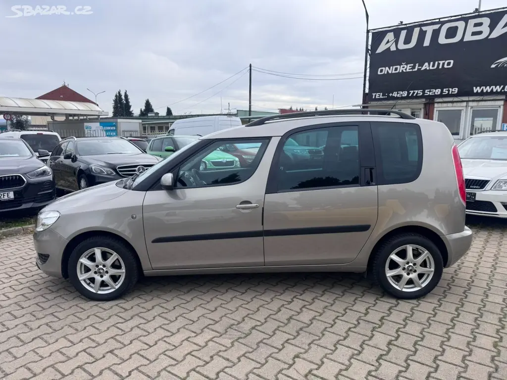 Škoda Roomster, 1,6 TDI 77 KW KILOMETRY TAŽNÉ - fotka 2