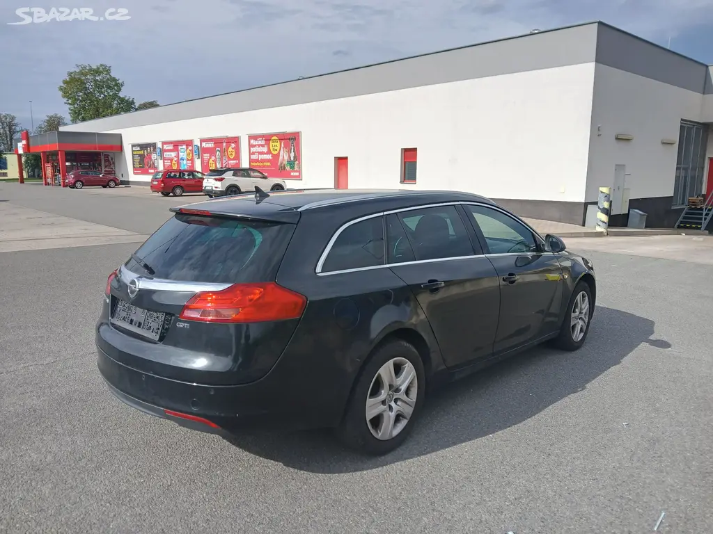Opel Insignia 2.0 CDTi, 96kW,manual,Nová Česká STK - fotka 4