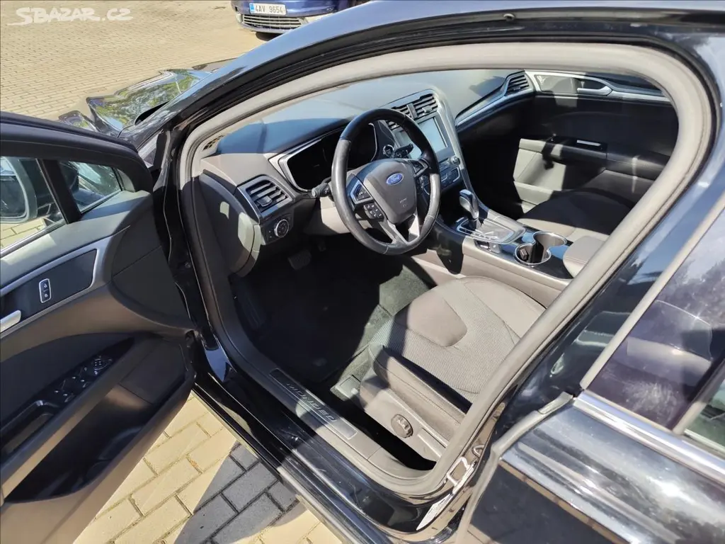 Ford Mondeo, 1,5i TITANIUM AUT 118KW GARANC - fotka 3