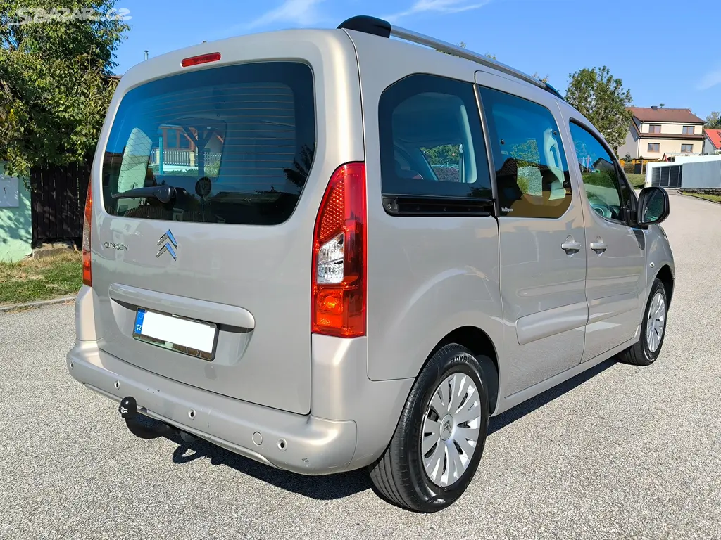 Citroën BERLINGO 1.6 HDI, r.v. 2010, 110000KM - fotka 6