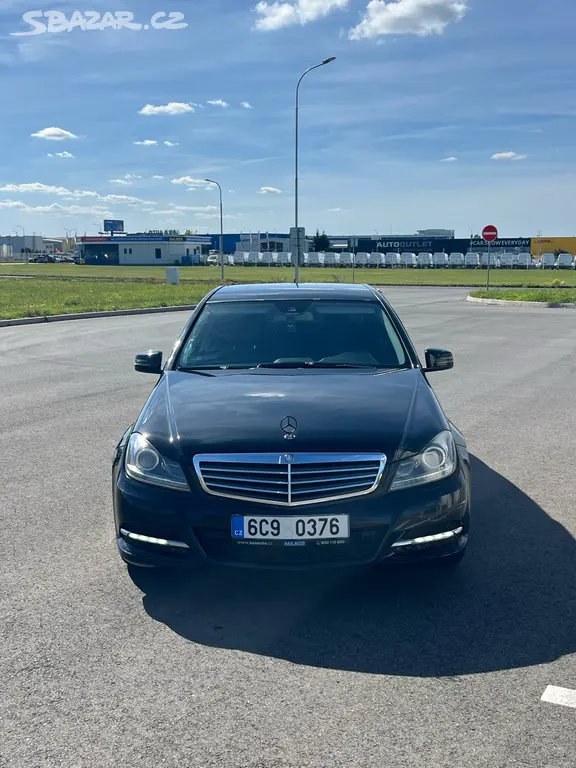 Mercedes W204 - fotka 2
