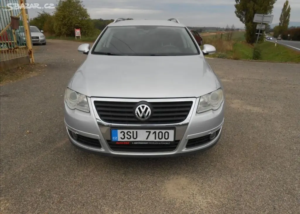 Volkswagen Passat 2,0 TDI 103 kW Historie nafta1 - fotka 4
