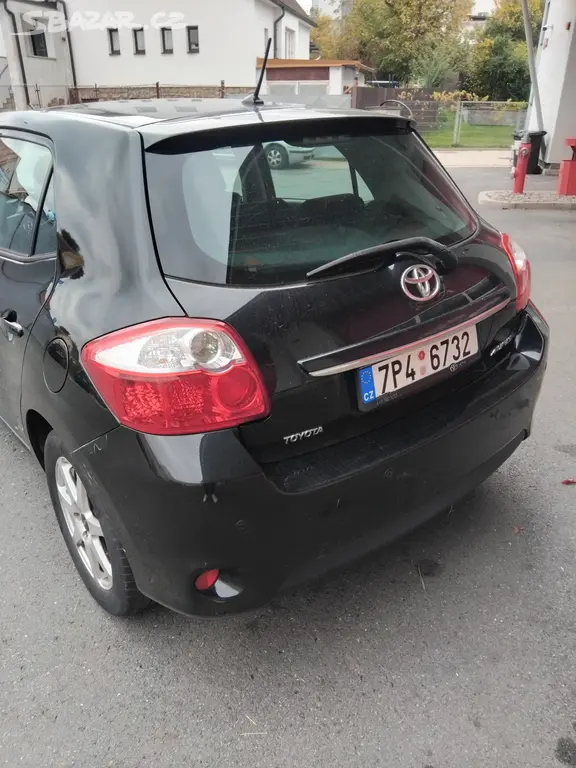 Toyota Auris 1.4 D - fotka 2