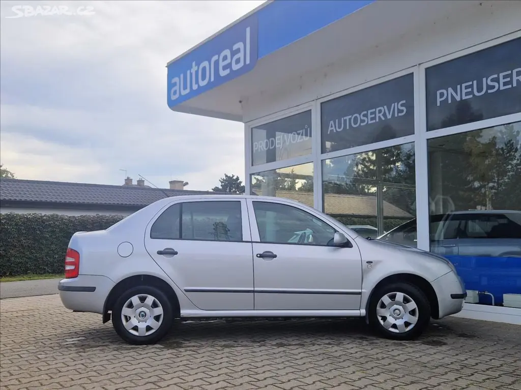 Škoda Fabia, 1,4 i 16V AC HEZKÝ NÁJEZD - fotka 6