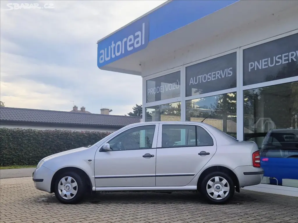Škoda Fabia, 1,4 i 16V AC HEZKÝ NÁJEZD - fotka 2