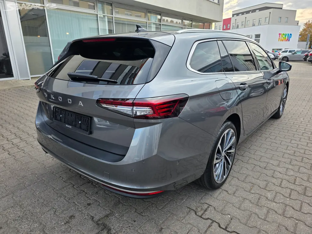 Škoda Superb 4 Combi 2.0TSI 195kW 4x4 DSG L&K - fotka 4