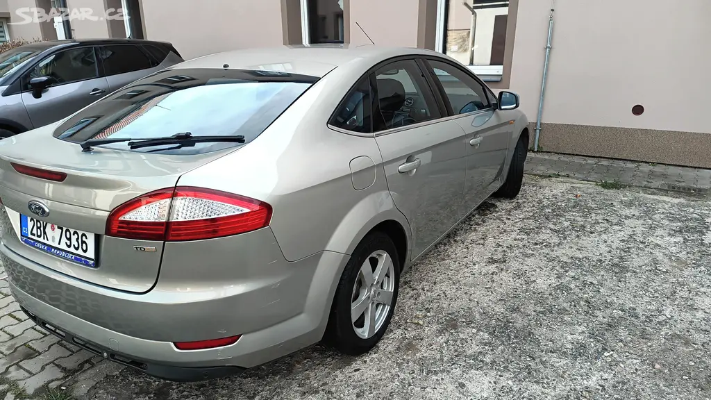 Ford Mondeo - fotka 5