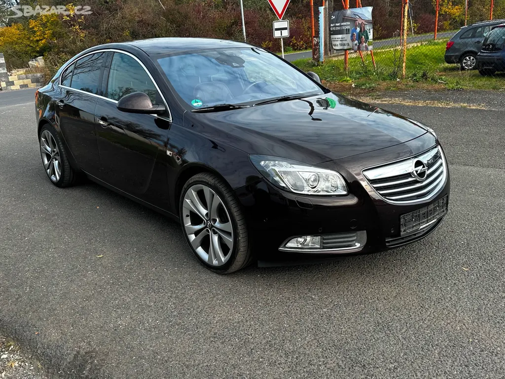 Opel Insignia 2.0CDTi 143kw 4x4, r.2012, stk,klima