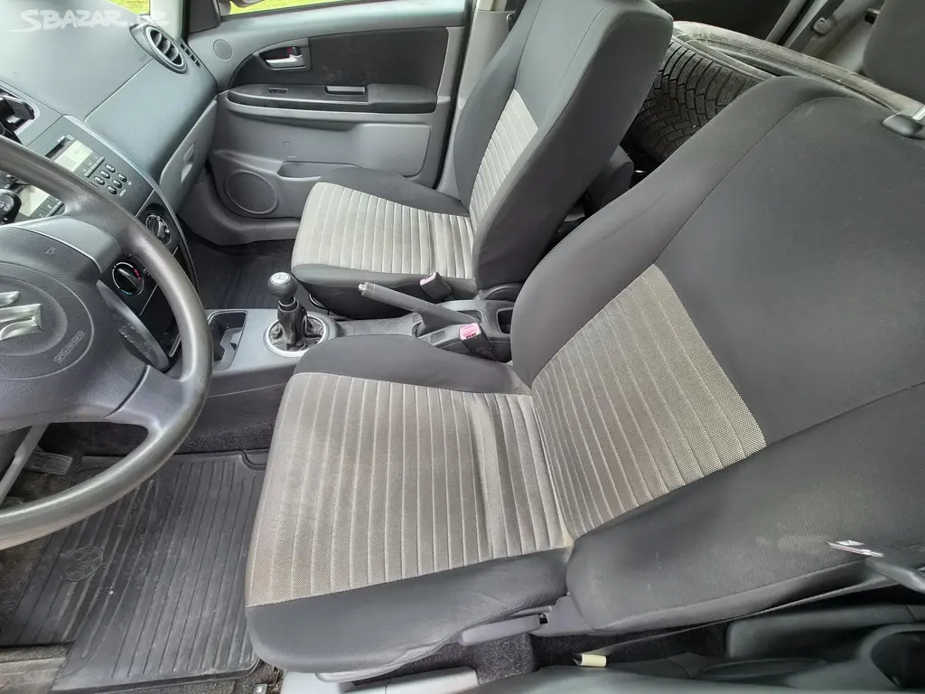 Suzuki SX4, 1,5 GL/AC - fotka 5