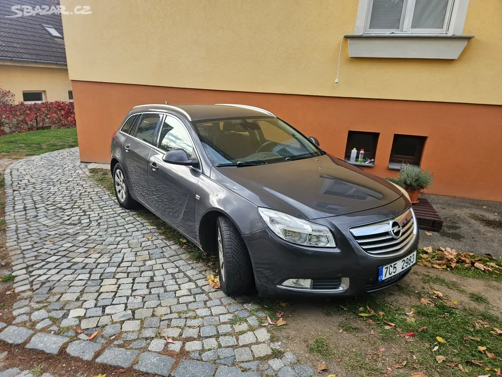 Opel Insignia, 1.8 benzín, manuál - fotka 2