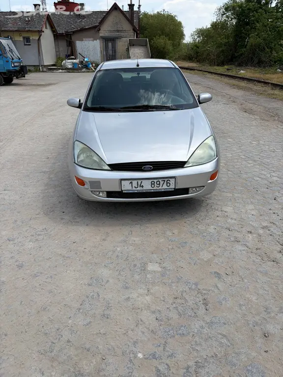 Ford Focus 1.8 Tdci - fotka 3