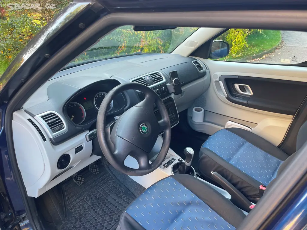 Škoda Roomster 1,2 HTP+ LPG - fotka 5