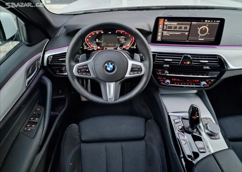 BMW Řada 5, 520d Xdrive M-Sport ČR,1.Maj. - fotka 5