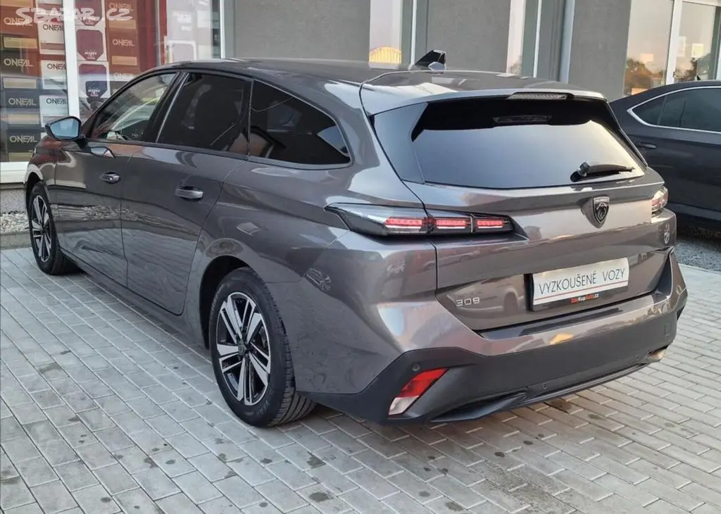 Peugeot 308, 1.2Puretech Active Pack SW,ČR - fotka 3