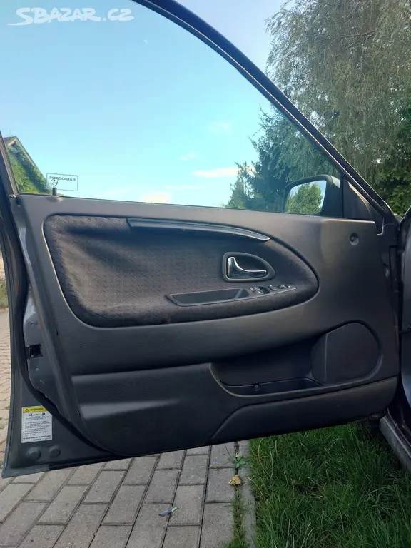 Volvo V40 1.8i 90Kw 355.000 km STK 6/28 - fotka 4
