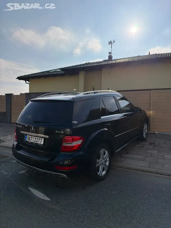 Mercedes Benz ML 420 CDI V8 AMG TOP STAV 2009 - fotka 5