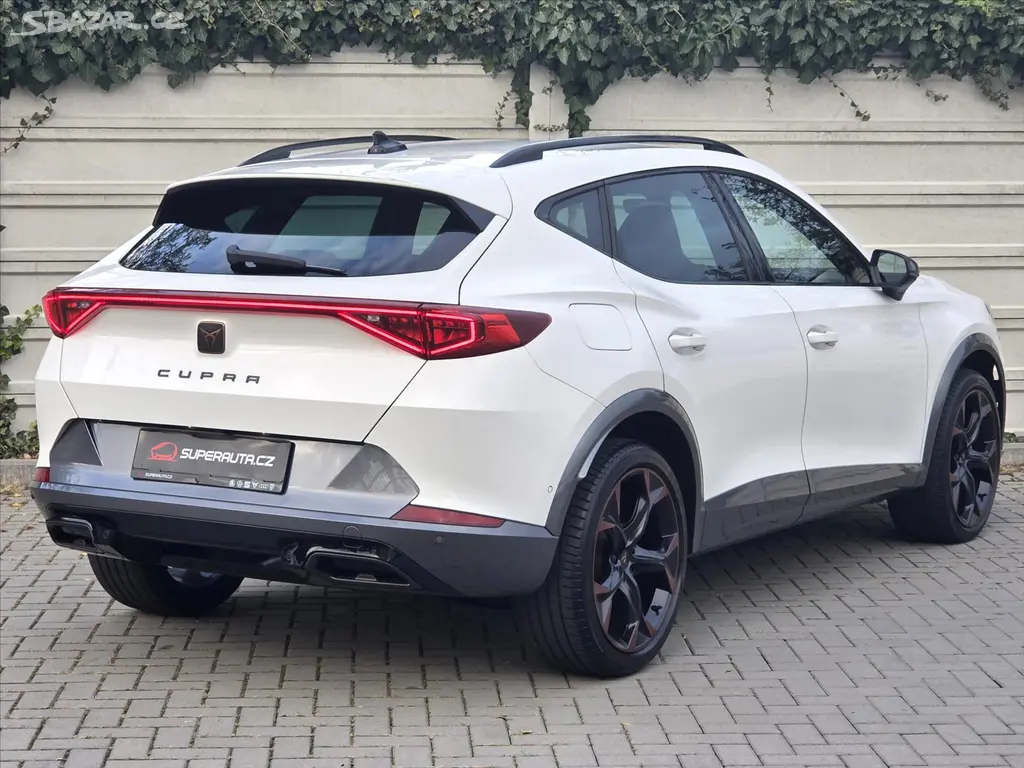 Cupra Formentor, 2,0 TSi DSG 4x4 Matrix DCC Zár - fotka 6