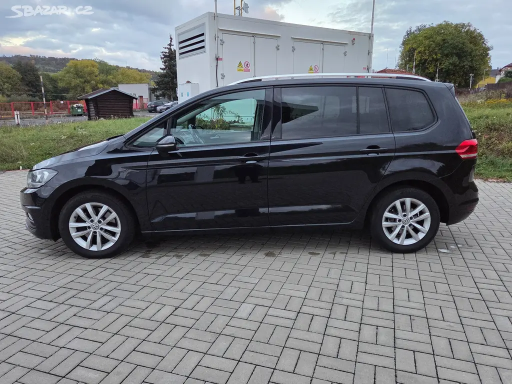 Volkswagen Touran 1.6 TDi 85 Kw Comfortline - fotka 6