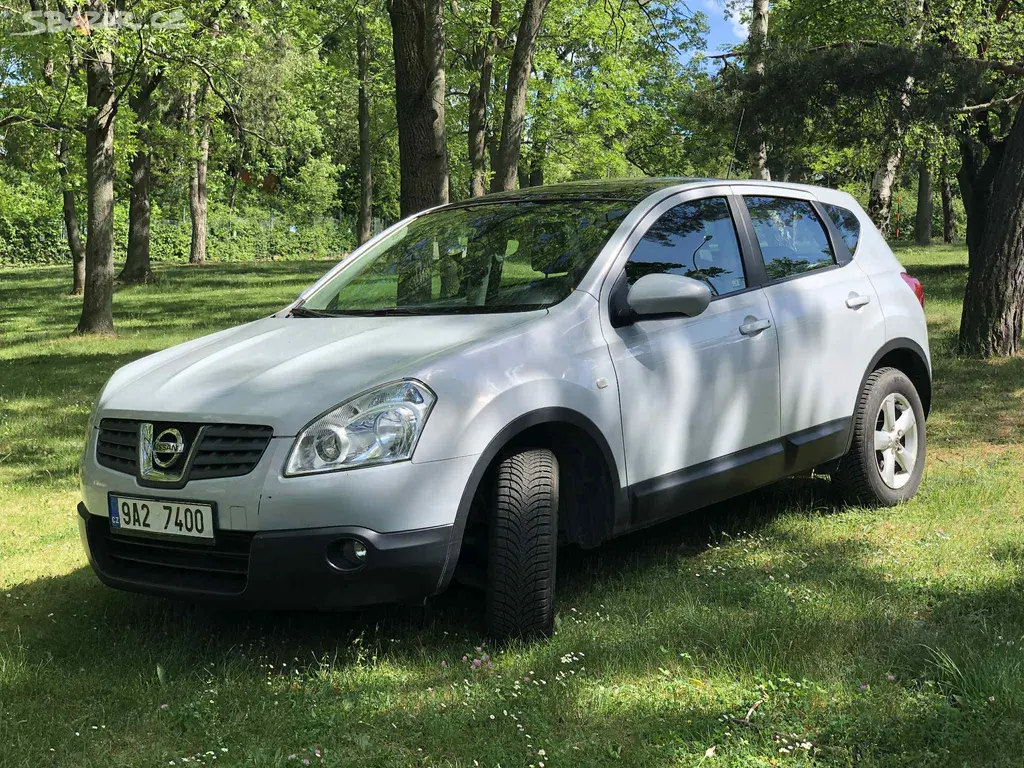 Nissan Qashqai 1,5 DCI panoramatická střecha - fotka 3