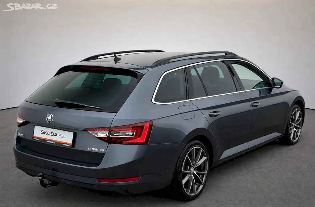 Škoda Superb, Combi Ambition Business 2,0 T - fotka 2