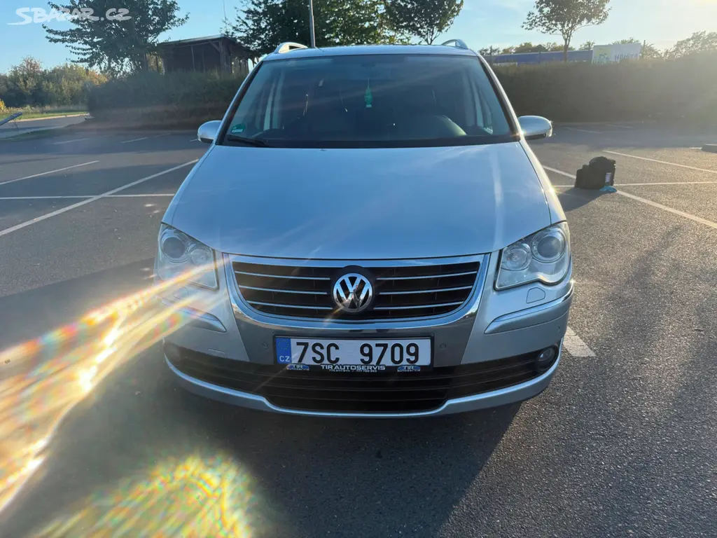 Volkswagen TOURAN 2.0 TDI 125kw MODEL 2008 - fotka 4