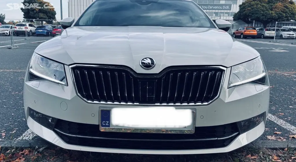 Škoda SUPERB 3 1,6TDI, 88KW, sedan, bílá barva - fotka 2