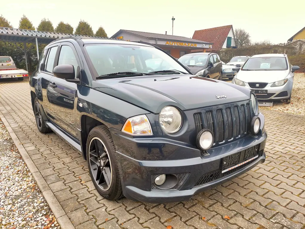Jeep COMPASS 2.4 i VVT 4x4 SPORT,125KW,ALU,ZÁVĚS - fotka 3