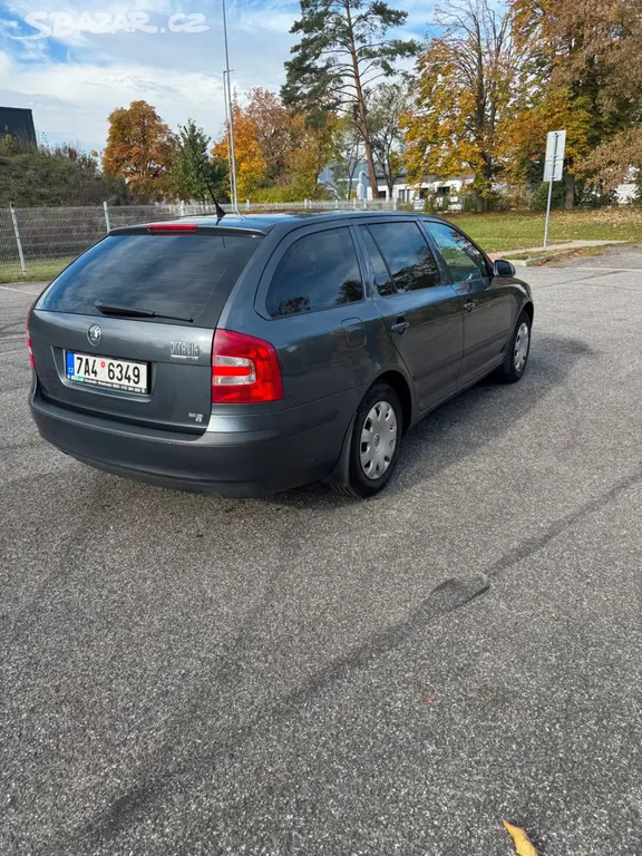 Octavia 2 combi 1.6 MPI 75kw - fotka 6
