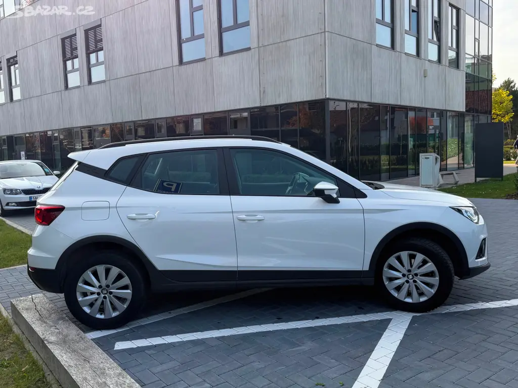 Seat Arona 1.0 tsi 70 kW / 2018 - fotka 2